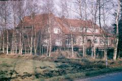 Schule-Paradies-vonlinks-3