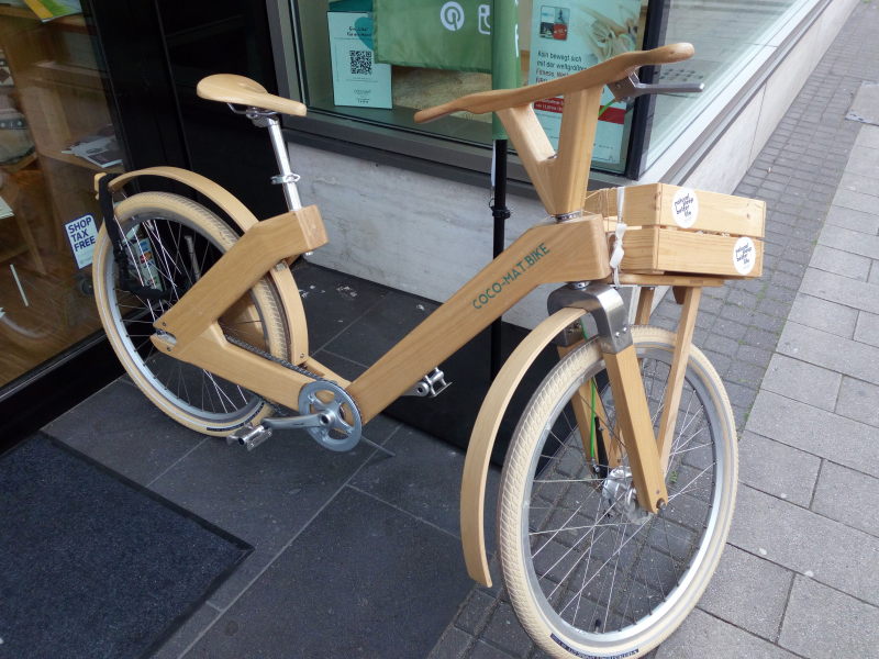 Fahrrad aus Holz