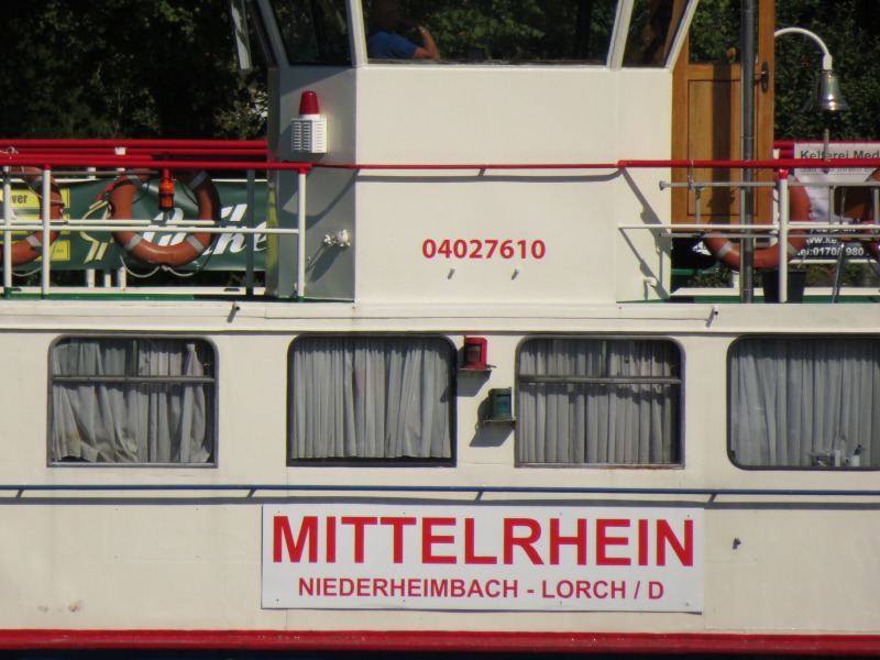 Die Fähre ist eine Rheinfähre