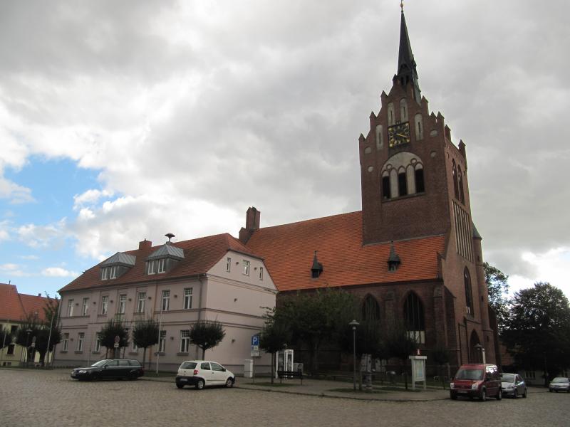 Usedom-Rathaus-Kirche