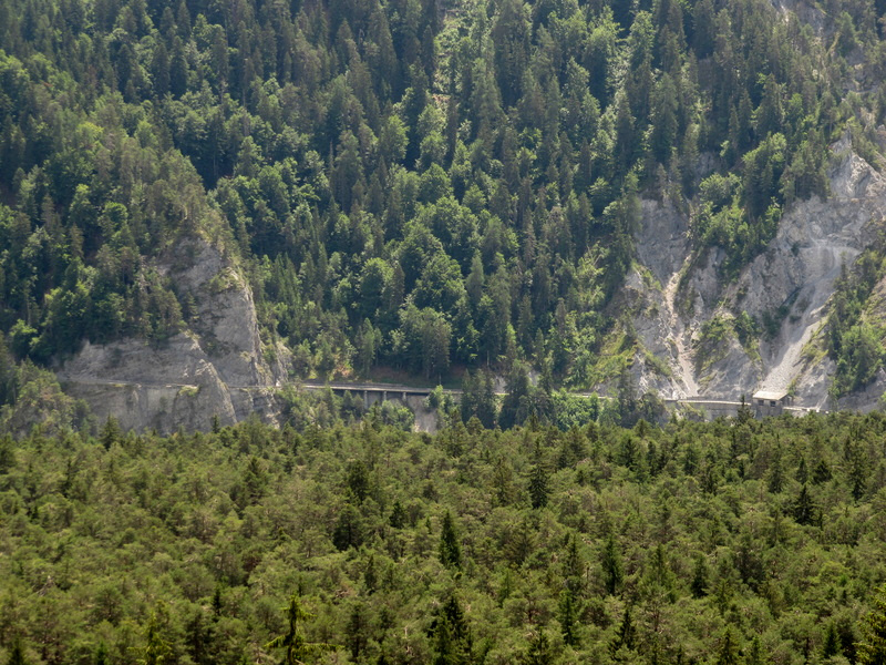 Die Rheinschluchtstraße