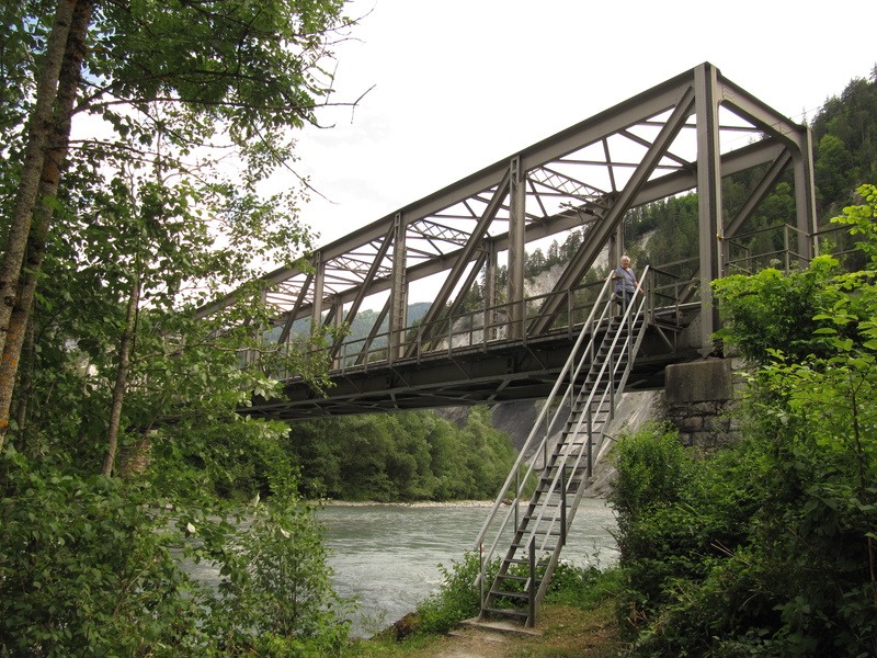 Eisenbahnbrücke von unten