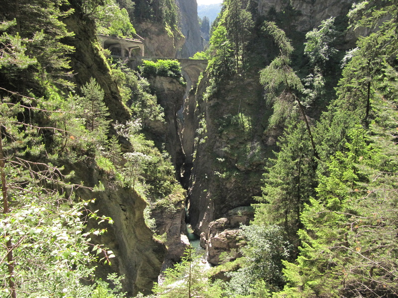 Die Schlucht mit den Brücken