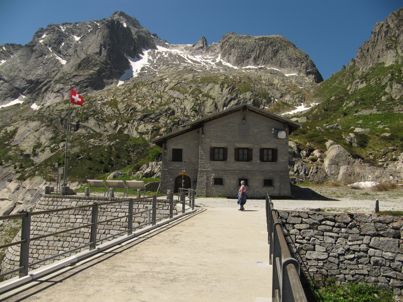 Auf der Staumauer