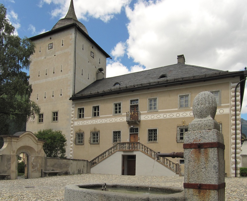 Schloss Zernez