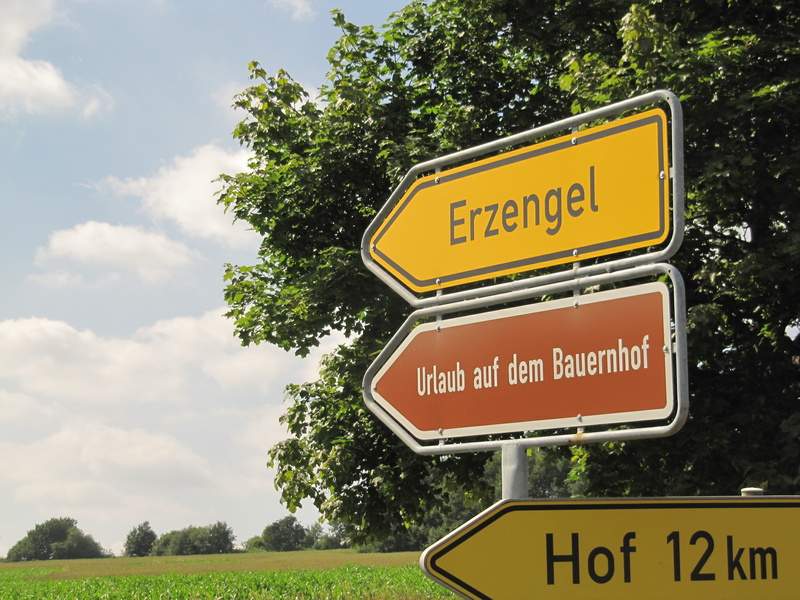 Erzengel-Schild nah