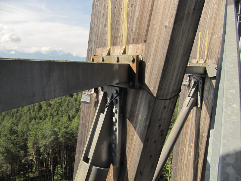 Aussichtsturm auf dem Pyramidenkogel 4