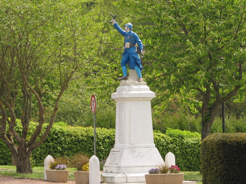 Ehrenmal gefallener Soldaten 1