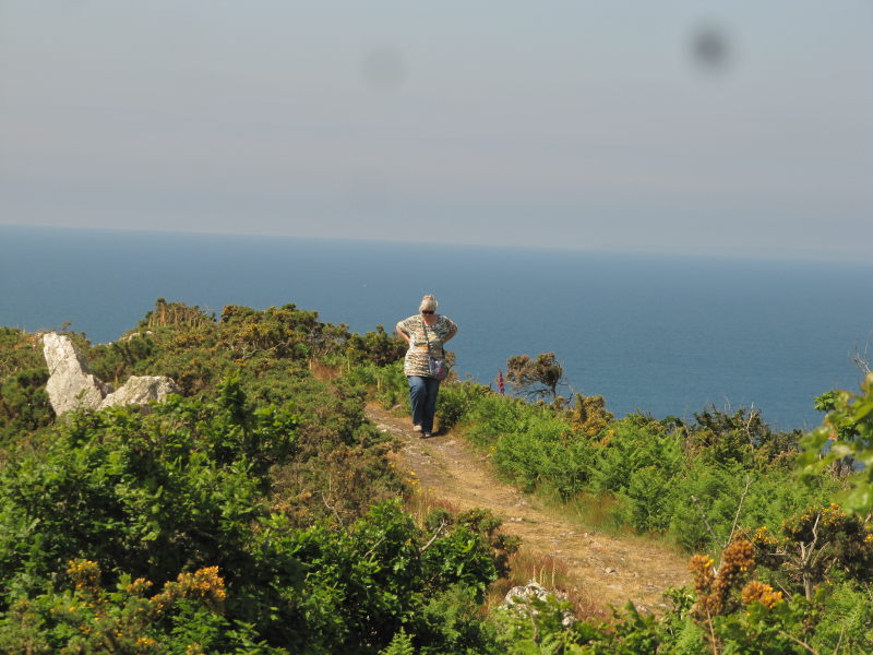 Karin auf dem Kuckucksfelsen 2