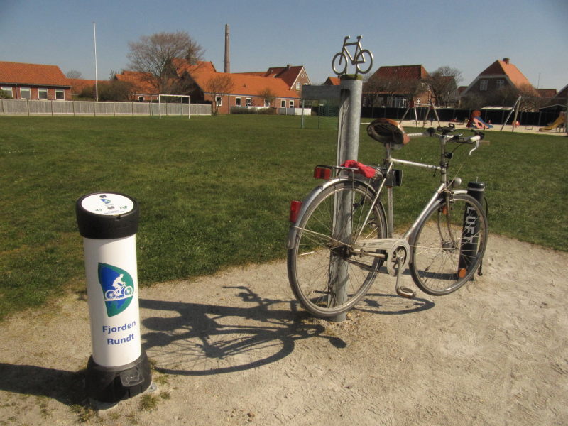 Ringköbing Fahrradstation mit Fahrrad