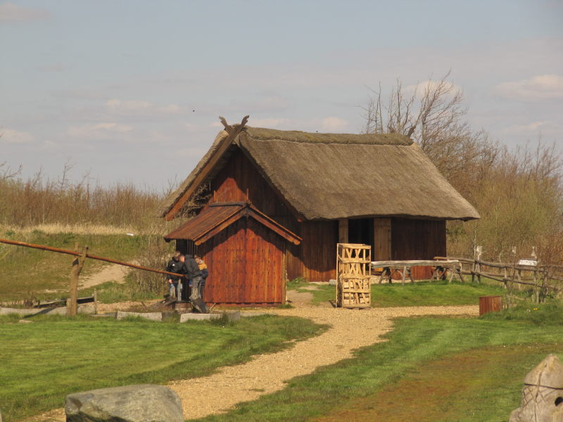 Wikingerhafen Mühle Brunnen