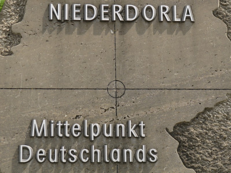 Mittelpunkt Deutschlands Niederdorla 5