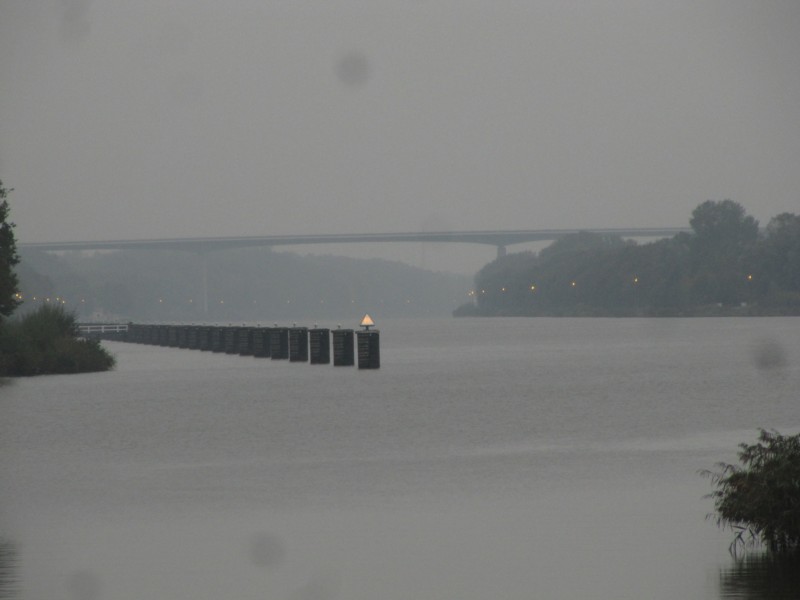 An der Eisenbahnbrücke Hochdonn 2