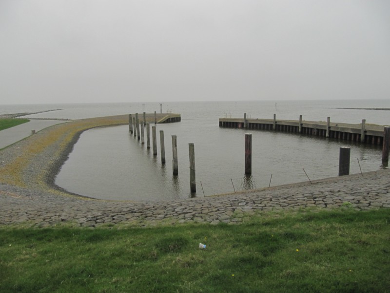 Vor dem Meldorfer Hafen