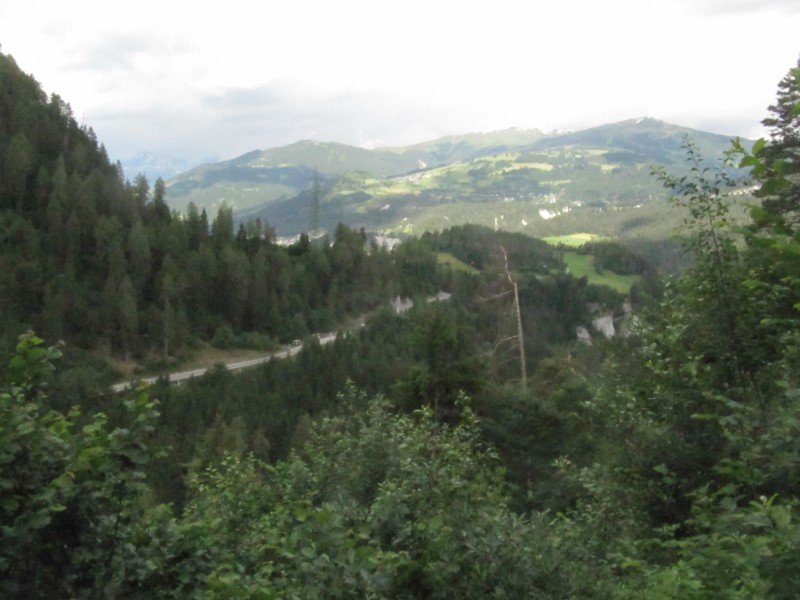 Gang nach Valendas zum Dorfladen 1