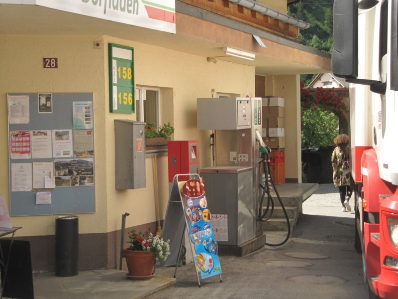 Gang nach Valendas zum Dorfladen 12