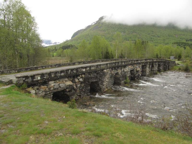 Die alte Brücke in Honndöla