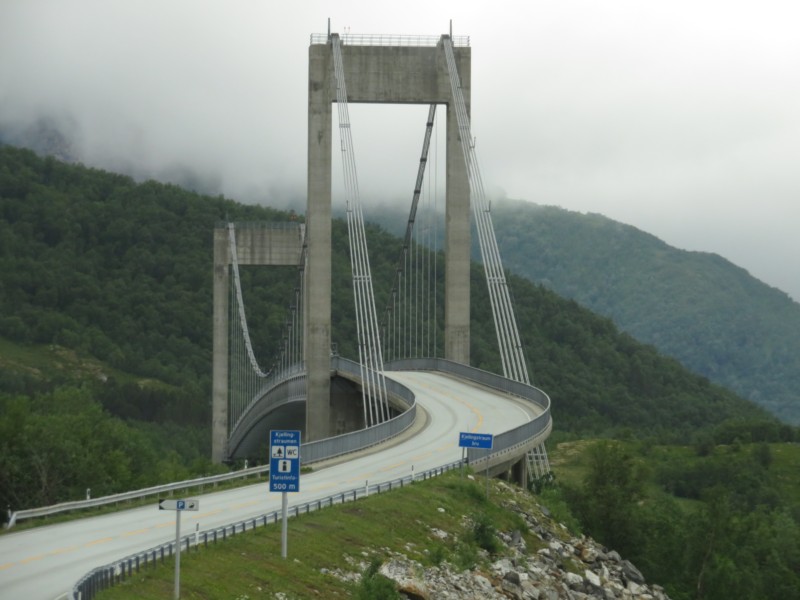 Brücke über den Kjellingstraumen