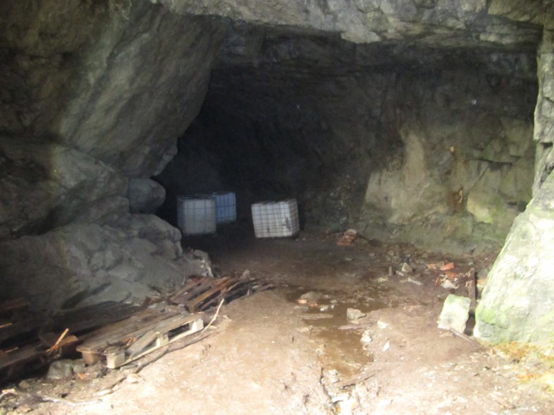 Lagerhöhle 5